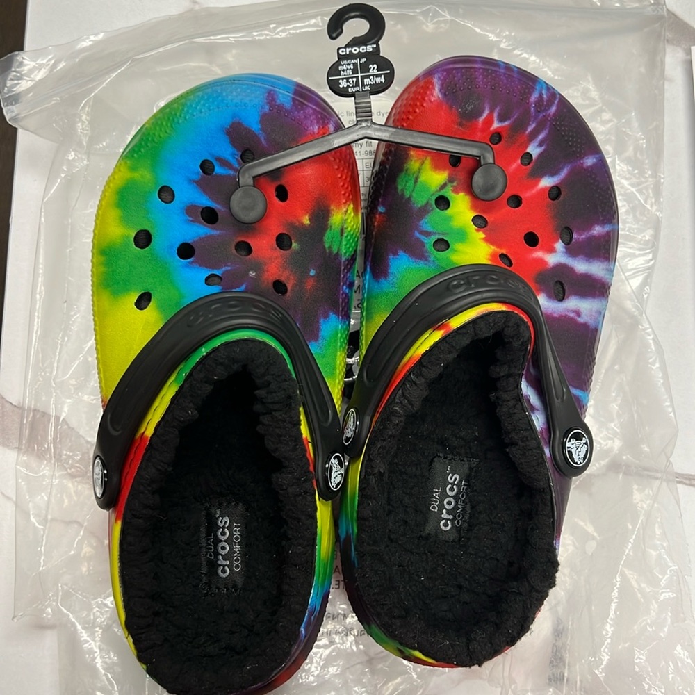 NWT Kids Tye Dye Crocs